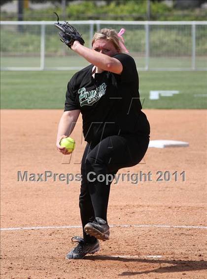 Thumbnail 3 in Pomona Catholic vs. Bellarmine-Jefferson (CIF SS D7 Final) photogallery.