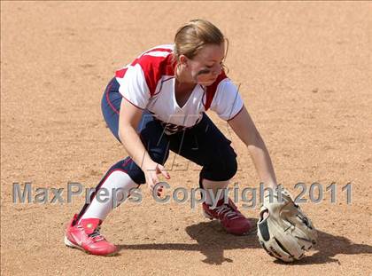 Thumbnail 2 in Pomona Catholic vs. Bellarmine-Jefferson (CIF SS D7 Final) photogallery.