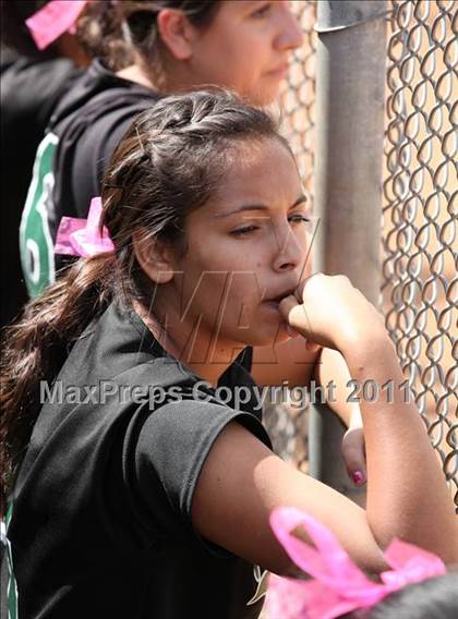 Thumbnail 1 in Pomona Catholic vs. Bellarmine-Jefferson (CIF SS D7 Final) photogallery.