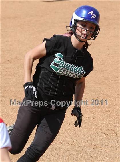 Thumbnail 3 in Pomona Catholic vs. Bellarmine-Jefferson (CIF SS D7 Final) photogallery.