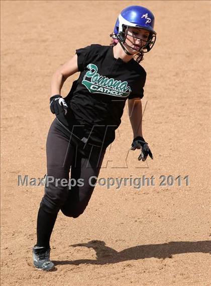 Thumbnail 1 in Pomona Catholic vs. Bellarmine-Jefferson (CIF SS D7 Final) photogallery.