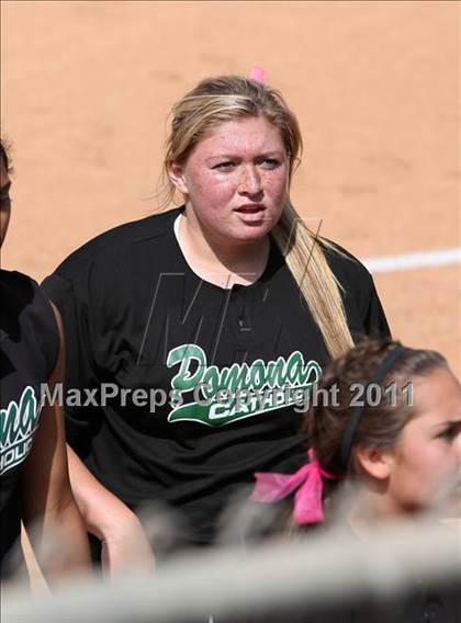 Thumbnail 2 in Pomona Catholic vs. Bellarmine-Jefferson (CIF SS D7 Final) photogallery.