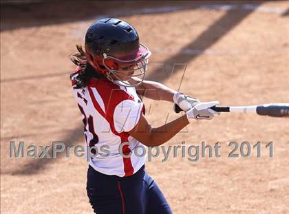 Thumbnail 2 in Pomona Catholic vs. Bellarmine-Jefferson (CIF SS D7 Final) photogallery.