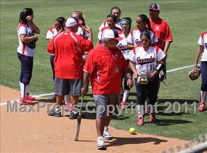 Thumbnail 2 in Pomona Catholic vs. Bellarmine-Jefferson (CIF SS D7 Final) photogallery.