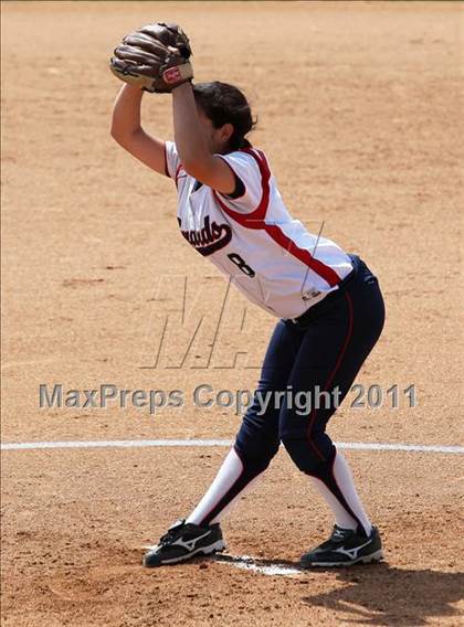 Thumbnail 1 in Pomona Catholic vs. Bellarmine-Jefferson (CIF SS D7 Final) photogallery.
