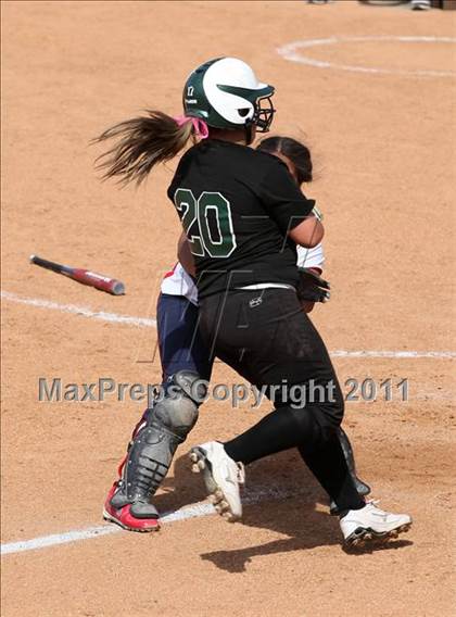 Thumbnail 1 in Pomona Catholic vs. Bellarmine-Jefferson (CIF SS D7 Final) photogallery.