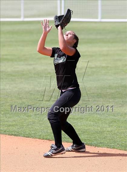 Thumbnail 2 in Pomona Catholic vs. Bellarmine-Jefferson (CIF SS D7 Final) photogallery.