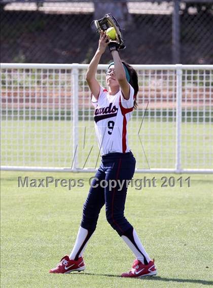 Thumbnail 1 in Pomona Catholic vs. Bellarmine-Jefferson (CIF SS D7 Final) photogallery.