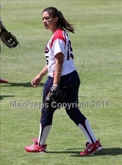Thumbnail 2 in Pomona Catholic vs. Bellarmine-Jefferson (CIF SS D7 Final) photogallery.
