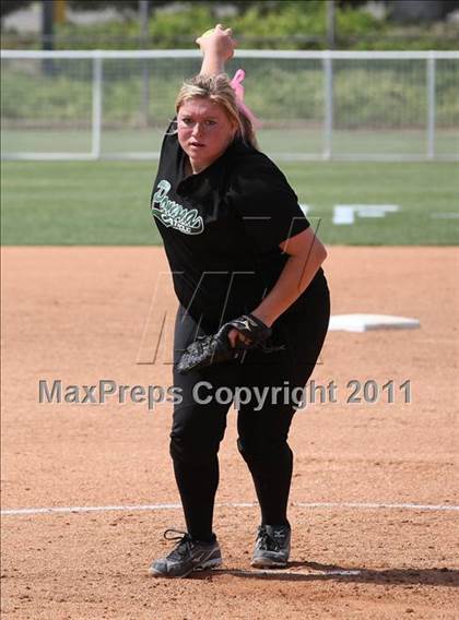 Thumbnail 2 in Pomona Catholic vs. Bellarmine-Jefferson (CIF SS D7 Final) photogallery.