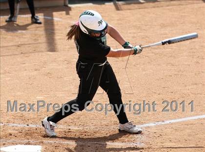 Thumbnail 3 in Pomona Catholic vs. Bellarmine-Jefferson (CIF SS D7 Final) photogallery.