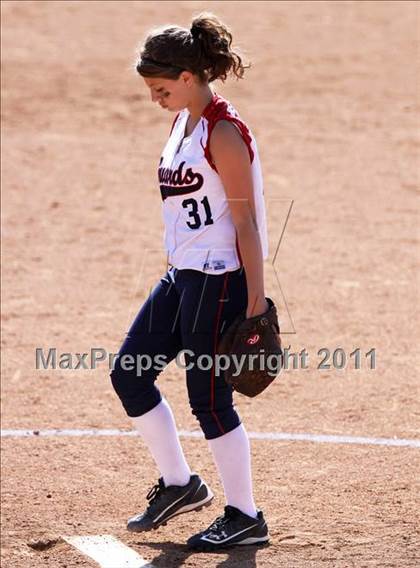 Thumbnail 2 in Pomona Catholic vs. Bellarmine-Jefferson (CIF SS D7 Final) photogallery.