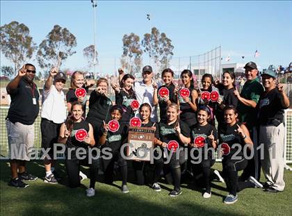 Thumbnail 3 in Pomona Catholic vs. Bellarmine-Jefferson (CIF SS D7 Final) photogallery.
