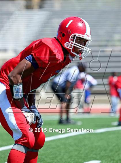 Thumbnail 3 in Highlands vs Mira Loma photogallery.