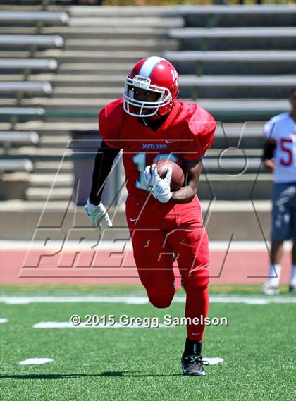 Thumbnail 3 in Highlands vs Mira Loma photogallery.