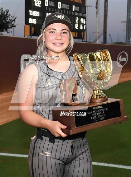 Thumbnail 2 in Kingman Academy vs. Round Valley (AIA 2A Final - Awards) photogallery.