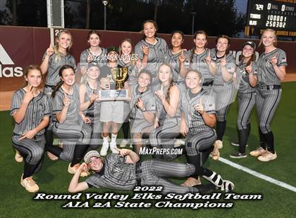 Thumbnail 2 in Kingman Academy vs. Round Valley (AIA 2A Final - Awards) photogallery.