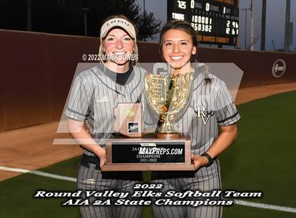 Thumbnail 2 in Kingman Academy vs. Round Valley (AIA 2A Final - Awards) photogallery.