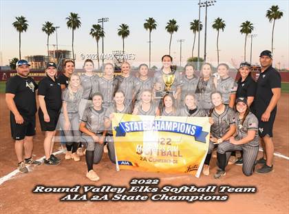 Thumbnail 3 in Kingman Academy vs. Round Valley (AIA 2A Final - Awards) photogallery.