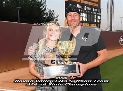 Thumbnail 2 in Kingman Academy vs. Round Valley (AIA 2A Final - Awards) photogallery.