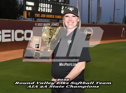 Thumbnail 2 in Kingman Academy vs. Round Valley (AIA 2A Final - Awards) photogallery.