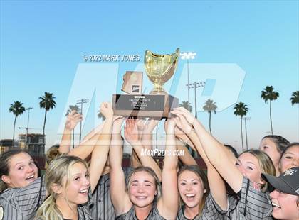 Thumbnail 1 in Kingman Academy vs. Round Valley (AIA 2A Final - Awards) photogallery.