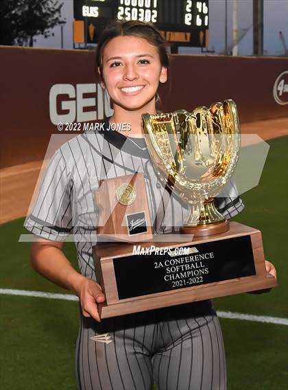 Thumbnail 1 in Kingman Academy vs. Round Valley (AIA 2A Final - Awards) photogallery.