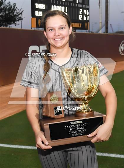 Thumbnail 3 in Kingman Academy vs. Round Valley (AIA 2A Final - Awards) photogallery.
