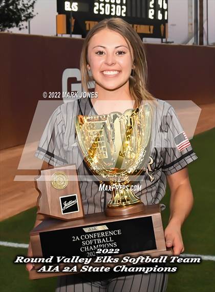 Thumbnail 1 in Kingman Academy vs. Round Valley (AIA 2A Final - Awards) photogallery.