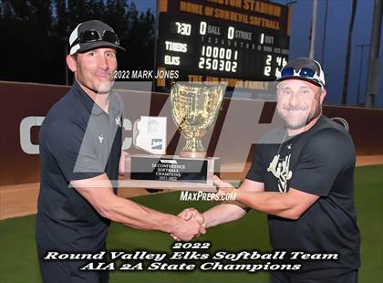 Thumbnail 2 in Kingman Academy vs. Round Valley (AIA 2A Final - Awards) photogallery.