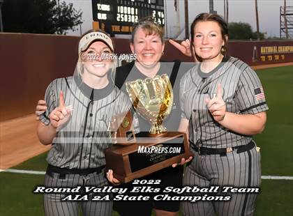 Thumbnail 1 in Kingman Academy vs. Round Valley (AIA 2A Final - Awards) photogallery.