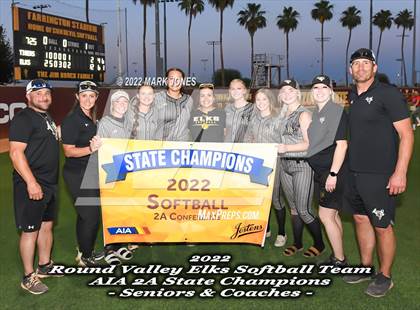 Thumbnail 3 in Kingman Academy vs. Round Valley (AIA 2A Final - Awards) photogallery.