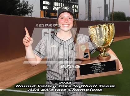 Thumbnail 3 in Kingman Academy vs. Round Valley (AIA 2A Final - Awards) photogallery.