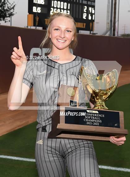 Thumbnail 1 in Kingman Academy vs. Round Valley (AIA 2A Final - Awards) photogallery.