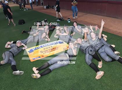 Thumbnail 2 in Kingman Academy vs. Round Valley (AIA 2A Final - Awards) photogallery.