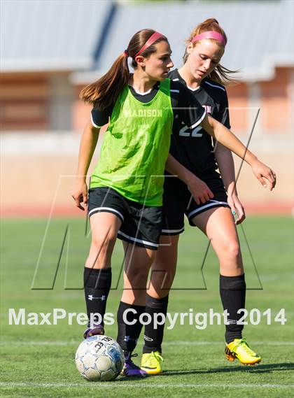Thumbnail 3 in Madison vs Yorktown (VHSL 6A Semifinal) photogallery.