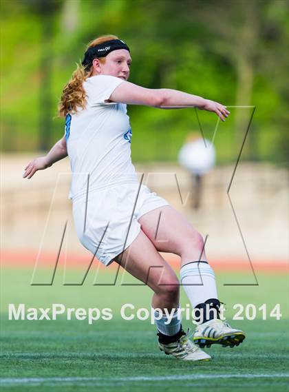 Thumbnail 3 in Madison vs Yorktown (VHSL 6A Semifinal) photogallery.