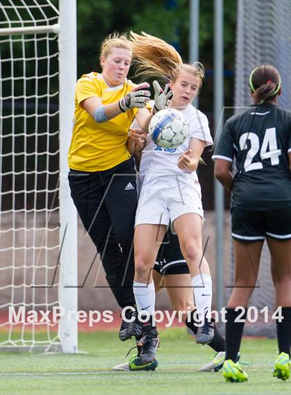 Thumbnail 1 in Madison vs Yorktown (VHSL 6A Semifinal) photogallery.
