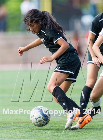 Thumbnail 2 in Madison vs Yorktown (VHSL 6A Semifinal) photogallery.