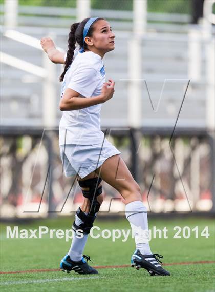 Thumbnail 3 in Madison vs Yorktown (VHSL 6A Semifinal) photogallery.