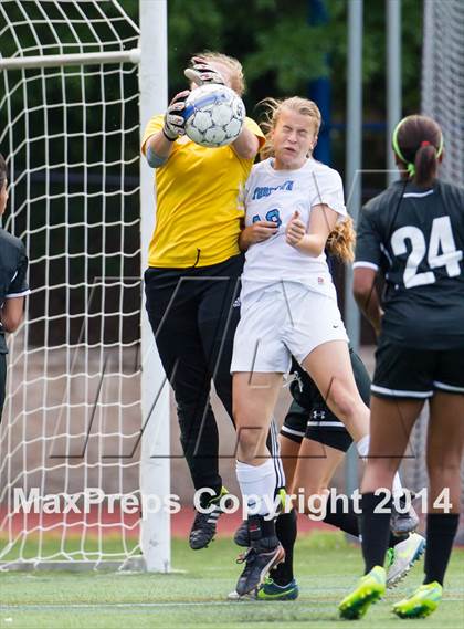 Thumbnail 3 in Madison vs Yorktown (VHSL 6A Semifinal) photogallery.