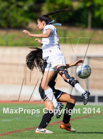 Thumbnail 1 in Madison vs Yorktown (VHSL 6A Semifinal) photogallery.