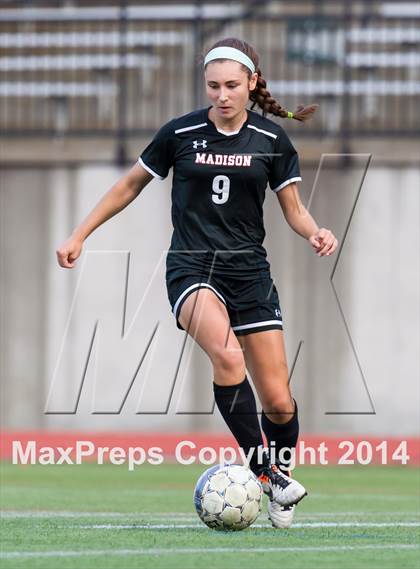 Thumbnail 3 in Madison vs Yorktown (VHSL 6A Semifinal) photogallery.