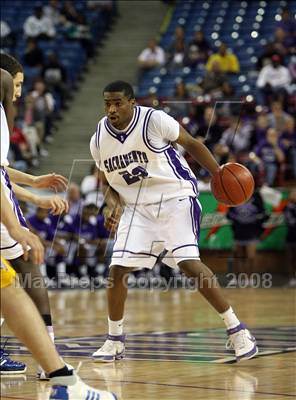 Thumbnail 3 in Sacramento vs. Santa Margarita (CIF D3 State Finals) photogallery.