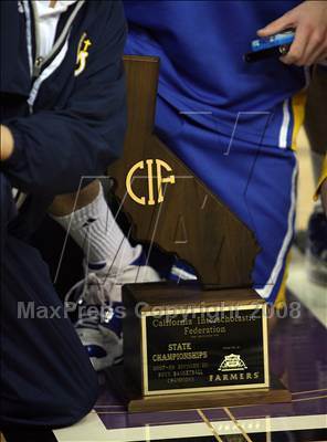 Thumbnail 2 in Sacramento vs. Santa Margarita (CIF D3 State Finals) photogallery.