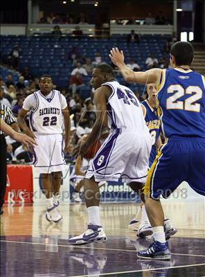 Thumbnail 1 in Sacramento vs. Santa Margarita (CIF D3 State Finals) photogallery.