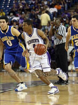Thumbnail 2 in Sacramento vs. Santa Margarita (CIF D3 State Finals) photogallery.