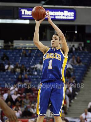 Thumbnail 2 in Sacramento vs. Santa Margarita (CIF D3 State Finals) photogallery.