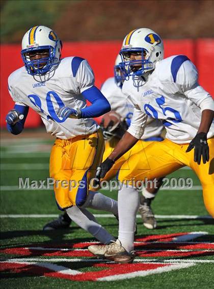 Thumbnail 3 in Lawrence vs. Half Hollow Hills West (Long Island Class III Final) photogallery.