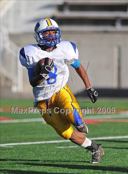Thumbnail 2 in Lawrence vs. Half Hollow Hills West (Long Island Class III Final) photogallery.